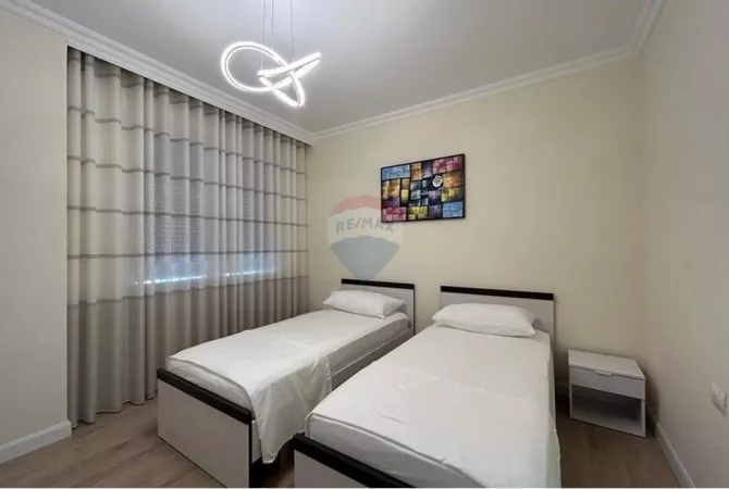 Shtepi me qera Apartament ne Tirane, 2+1, Mobilimi E mobiluar, Pagesa 1,100  Euro.