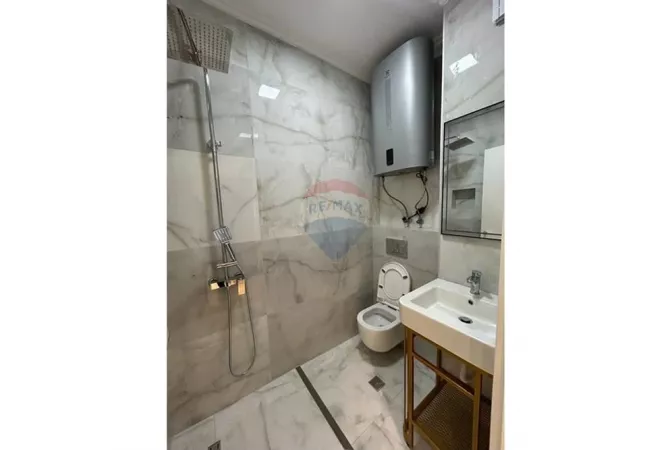 Shtepi me qera Apartament ne Tirane, 2+1, Mobilimi E mobiluar, Pagesa 1,100  Euro.