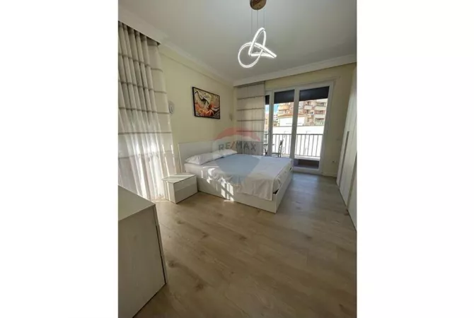 Shtepi me qera Apartament ne Tirane, 2+1, Mobilimi E mobiluar, Pagesa 1,100  Euro.