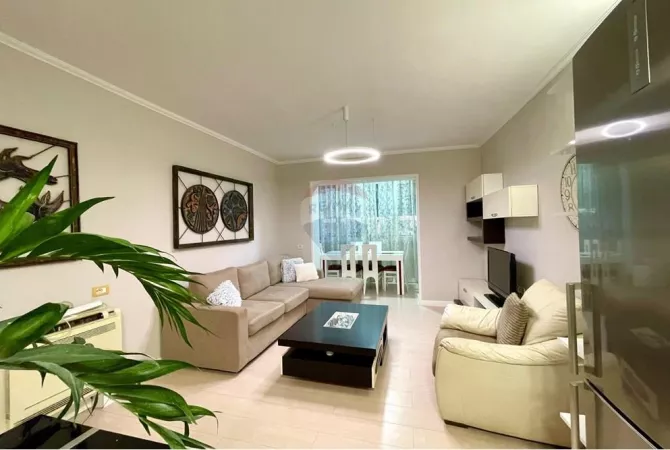 Shtepi me qera 2+1 ne Tirane - 700 Euro