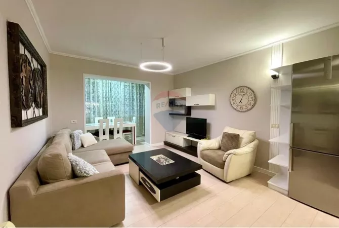 Shtepi me qera 2+1 ne Tirane - 700 Euro