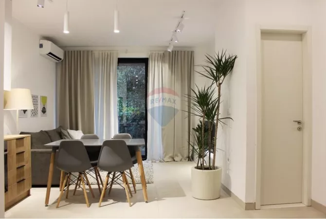 Shtepi me qera 2+1 ne Tirane - 700 Euro