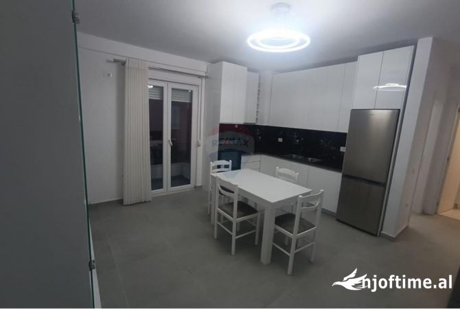 Shtepi me qera 1+1 ne Tirane - 400 Euro