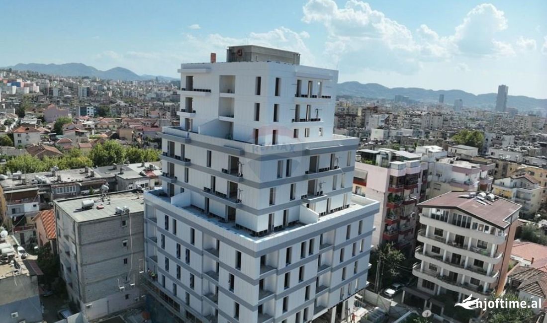 Shtepi ne shitje Apartament ne Tirane, 1+1, Mobilimi Bosh, pa mobiluar, Pagesa 114,300  Euro.