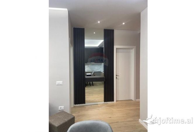 Shtepi me qera 1+1 ne Tirane - 900 Euro