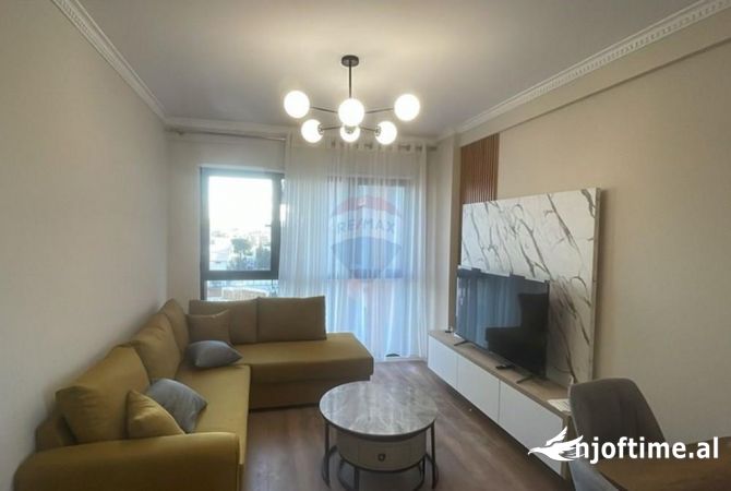 Shtepi me qera 2+1 ne Tirane - 700 Euro