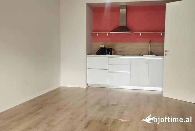 Shtepi ne shitje 2+1 ne Tirane - 190,000 Euro