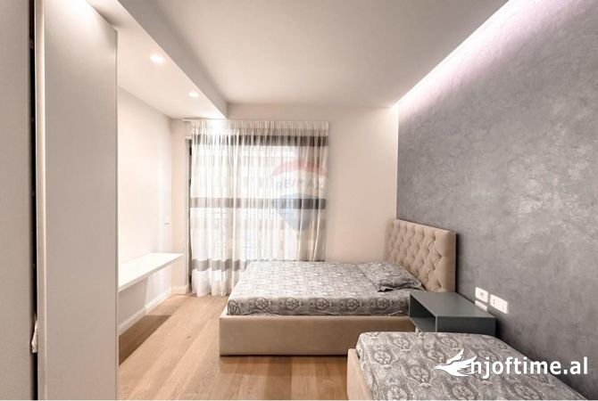 Shtepi me qera 2+1 ne Tirane - 1,400 Euro