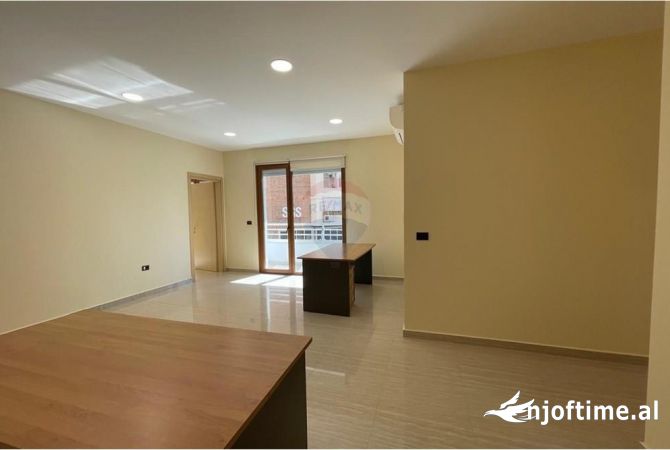 Zyre per Qira tek Hilton Garden Inn!