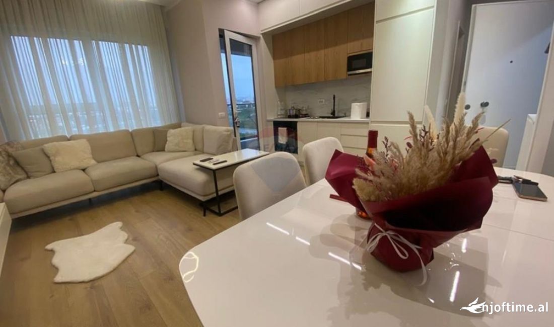 Shtepi me qera Apartament ne Tirane, 1+1, Mobilimi E mobiluar, Pagesa 550  Euro.