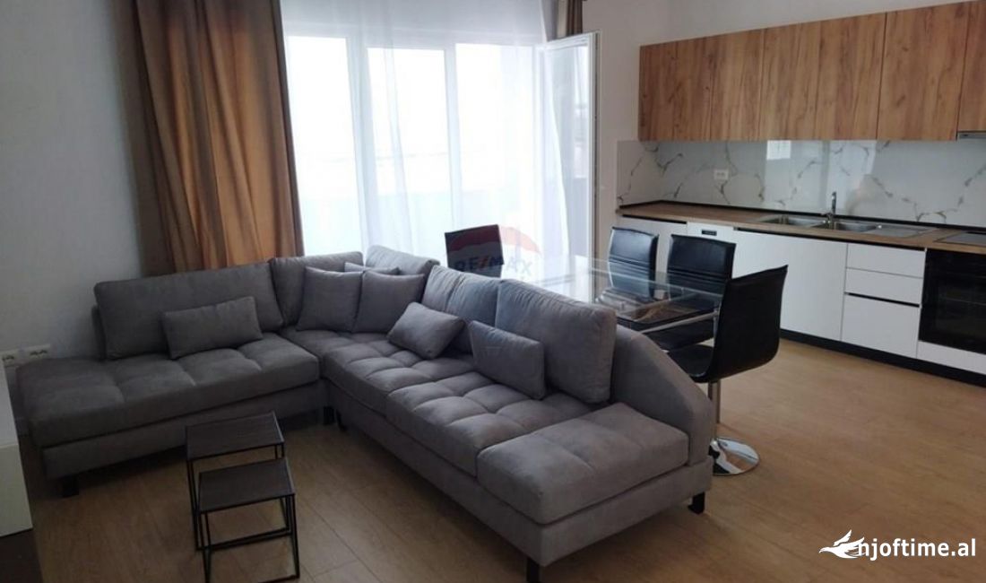 Shtepi me qera Apartament ne Tirane, 1+1, Mobilimi E mobiluar, Pagesa 750  Euro.
