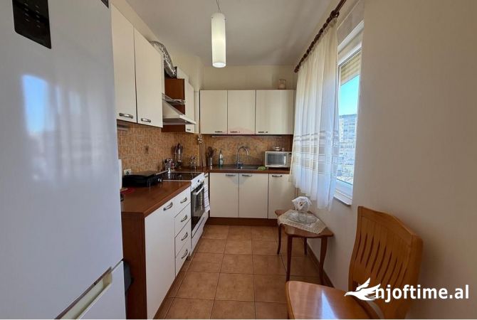 Shtepi me qera 1+1 ne Tirane - 750 Euro