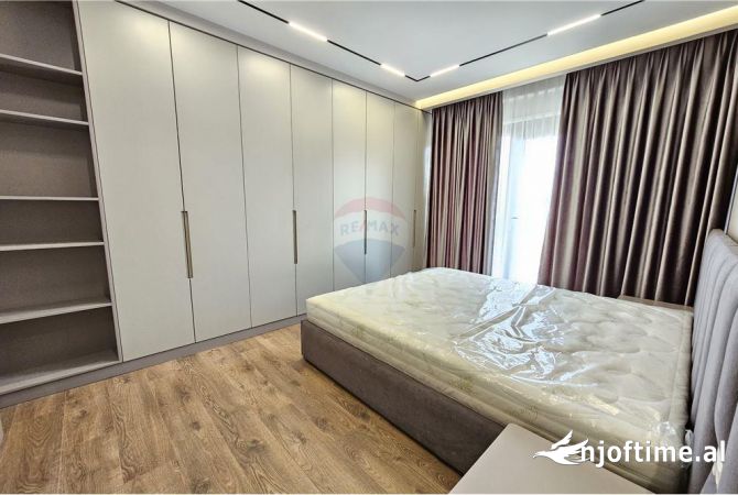 Shtepi me qera Apartament ne Tirane, 2+1, Mobilimi E mobiluar, Pagesa 950  Euro.