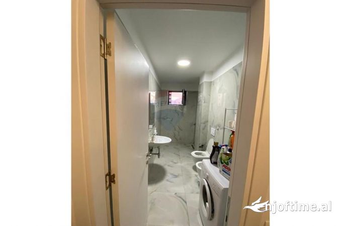 Shtepi me qera Apartament ne Tirane, 1+1, Mobilimi E mobiluar, Pagesa 550  Euro.