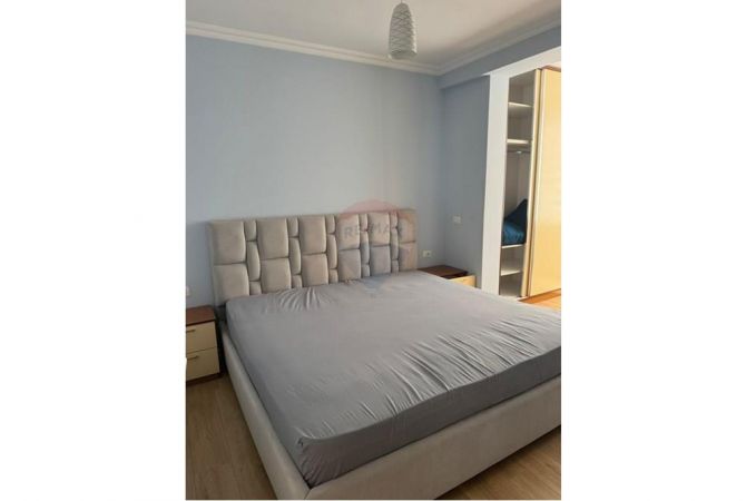 Shtepi me qera 2+1 ne Tirane - 1,000 Euro