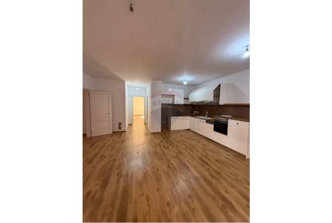 Shtepi me qera 2+1 ne Tirane - 800 Euro
