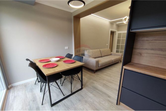 Shtepi me qera 2+1 ne Tirane - 700 Euro