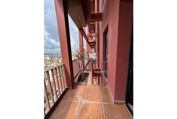 Ambient biznesi me qera 3+1 ne Tirane - 800 Euro