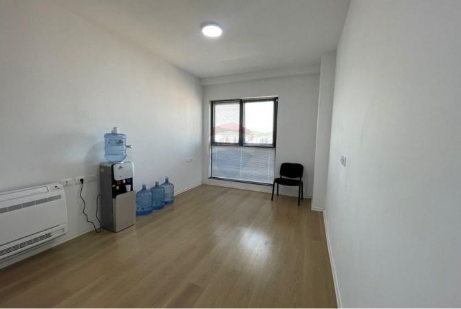 Ambient biznesi me qera 3+1 ne Tirane - 800 Euro