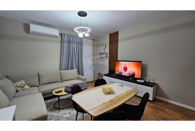 Shtepi me qera 2+1 ne Tirane - 600 Euro