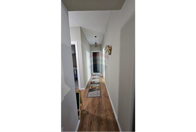 Shtepi me qera Apartament ne Tirane, 2+1, Mobilimi E mobiluar, Pagesa 600  Euro.