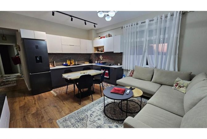 Shtepi me qera Apartament ne Tirane, 2+1, Mobilimi E mobiluar, Pagesa 600  Euro.