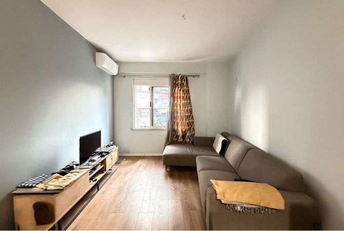 Shtepi ne shitje 1+1 ne Tirane - 105,000 Euro