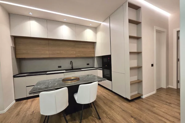 Shtepi me qera 2+1 ne Tirane - 1,500 Euro