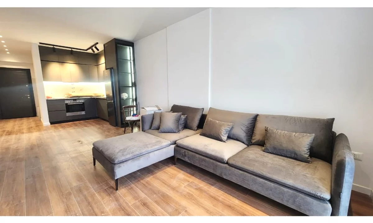 Shtepi me qera Apartament ne Tirane, 1+1, Mobilimi E mobiluar, Pagesa 750  Euro.