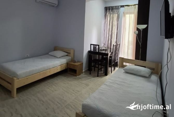 Shtepi me qera Garsoniere ne Tirane - 46,000 Leke