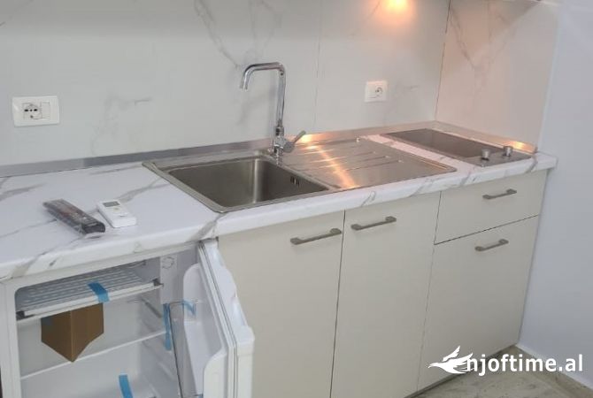 Shtepi me qera Garsoniere ne Tirane - 46,000 Leke