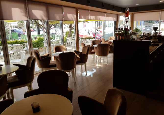 Ambiente Commerciale in Vendita  a Durazzo - 136,500 Euro