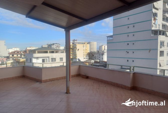 Shtepi me qera 2+1 ne Durres - 40,000 Leke