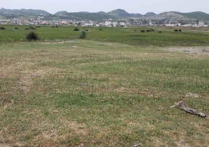 Truall ose Toke  ne Durres - 60,000 Euro