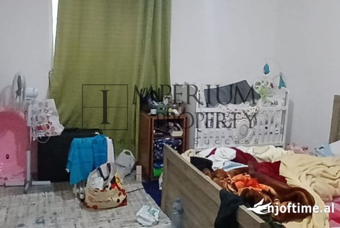 Shtepi ne shitje Shtepi Private ne Durres, 1+1, Mobilimi Pjeserisht e mobiluar, Pagesa 115,000  Euro.