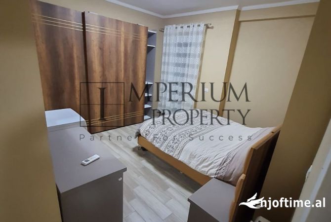 Shtepi me qera Apartament ne Durres, 2+1, Mobilimi E mobiluar, Pagesa 600  Euro.