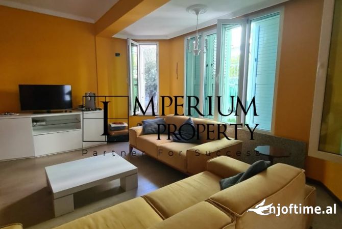 Shtepi me qera 2+1 ne Durres - 800 Euro