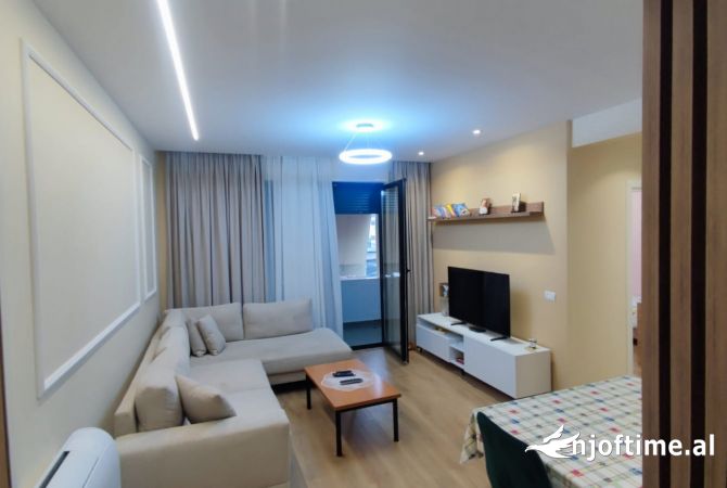 Shtepi me qera 2+1 ne Tirane - 700 Euro