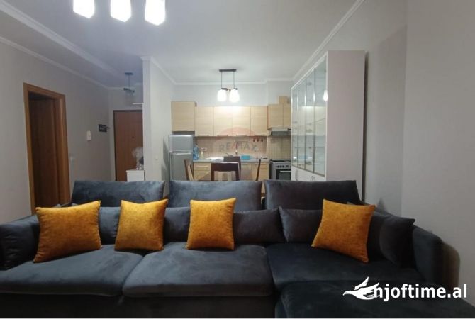 Shtepi me qera Apartament ne Tirane, 1+1, Mobilimi E mobiluar, Pagesa 550  Euro.