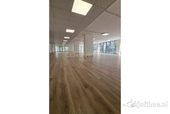 Ambient biznesi ne shitje 1+1 ne Tirane - 715,000 Euro