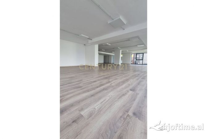 Ambient biznesi ne shitje 1+1 ne Tirane - 715,000 Euro
