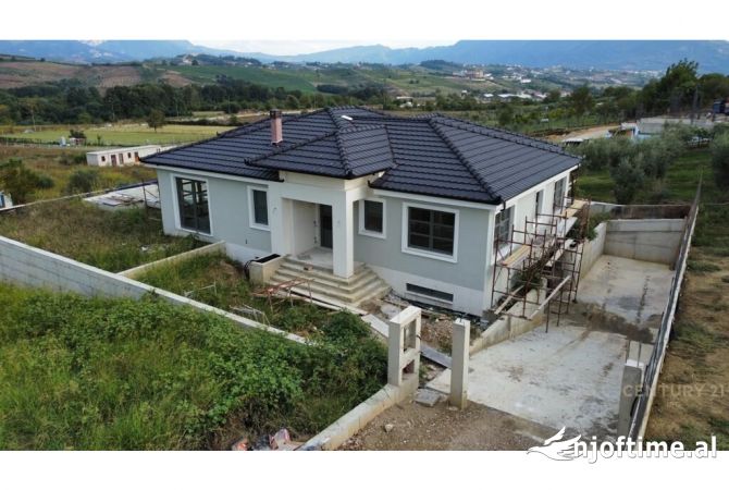 Shtepi ne shitje 4+1 ne Tirane - 650,000 Euro