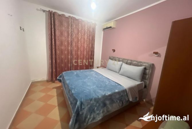 Ambient biznesi me qera 5+1 ne Durres - 7,800 Euro
