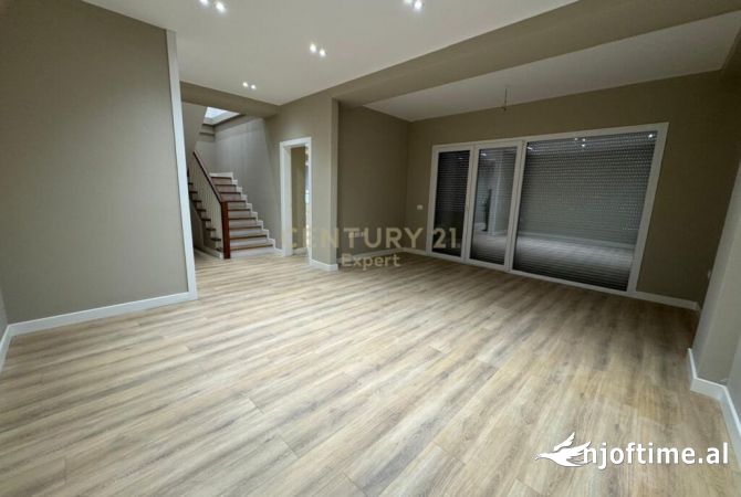 Shtepi me qera 6+1 ne Tirane - 1,300 Euro