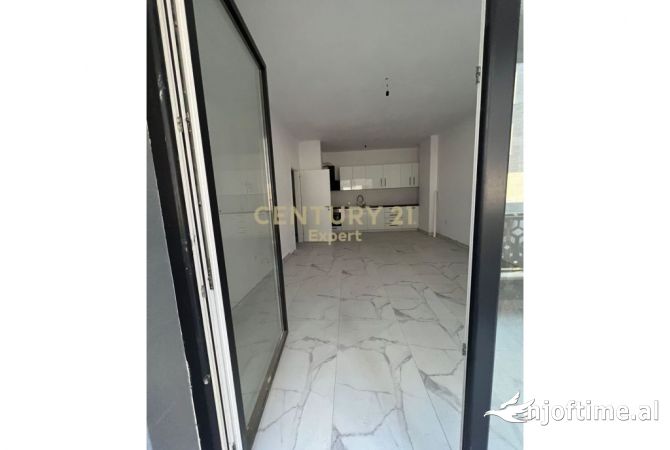 Shtepi ne shitje 2+1 ne Tirane - 90,000 Euro