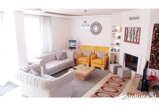 Shtepi ne shitje 4+1 ne Tirane - 370,000 Euro