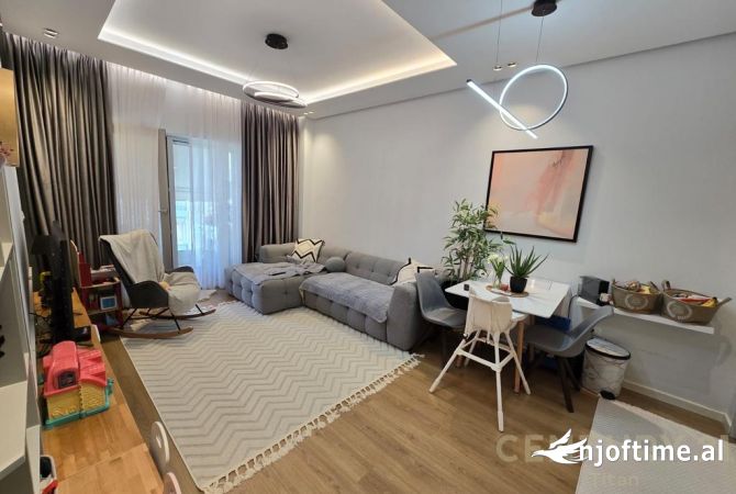 Shtepi ne shitje 2+1 ne Tirane - 200,000 Euro