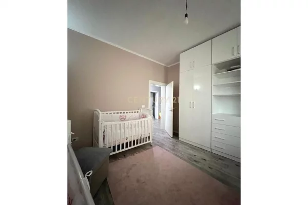 Shtepi ne shitje 5+1 ne Tirane - 350,000 Euro