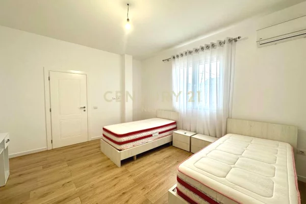 Casa in affitto 3+1 a Tirana - 1,550 Euro