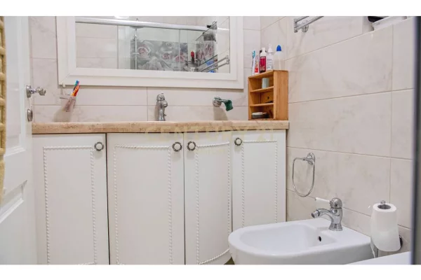 Apartment for sale in Tirana 4+1, Furnished